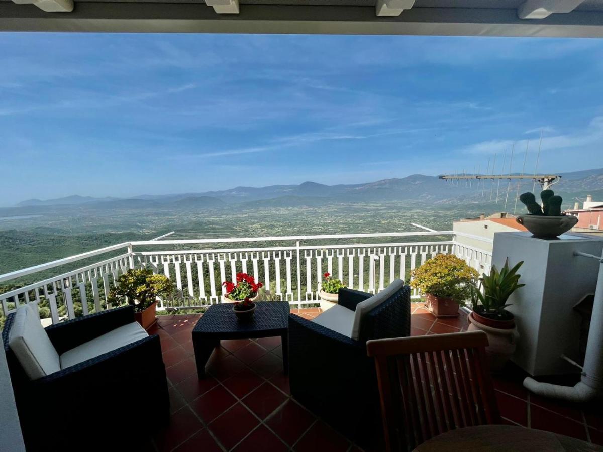 Appartamento Con Vista Panoramica Baunei Exteriör bild